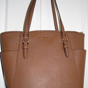 Michael Kors Tote - Camel